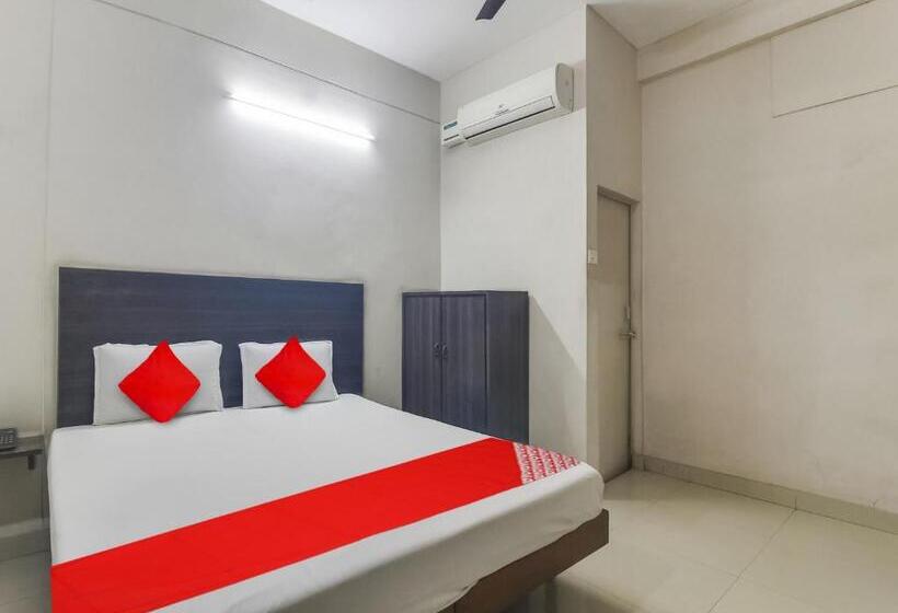 اتاق کلاسیک سه تخته, O Bharat Lodge