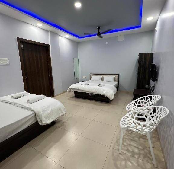 家庭间, Iira Stays   Raigad Srushti Resort