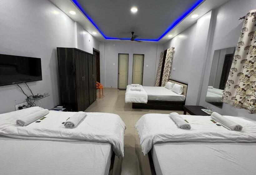 غرفة سوبيريور عائلية, Iira Stays   Raigad Srushti Resort