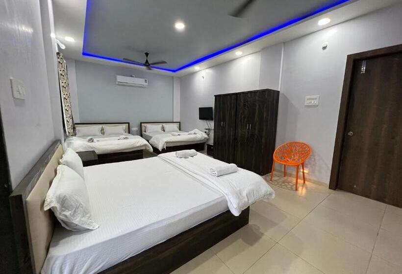 غرفة سوبيريور عائلية, Iira Stays   Raigad Srushti Resort