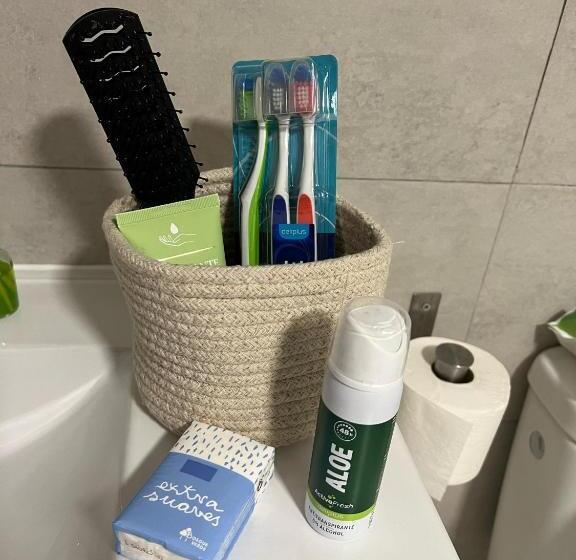 חדר משפחתי, Casa Girasol