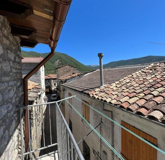 Дом 4 Спальни, Casa Girasol