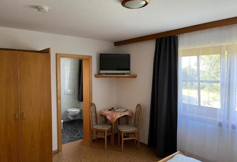 스탠다드 룸, Landgasthof Blasini Pfahlhof