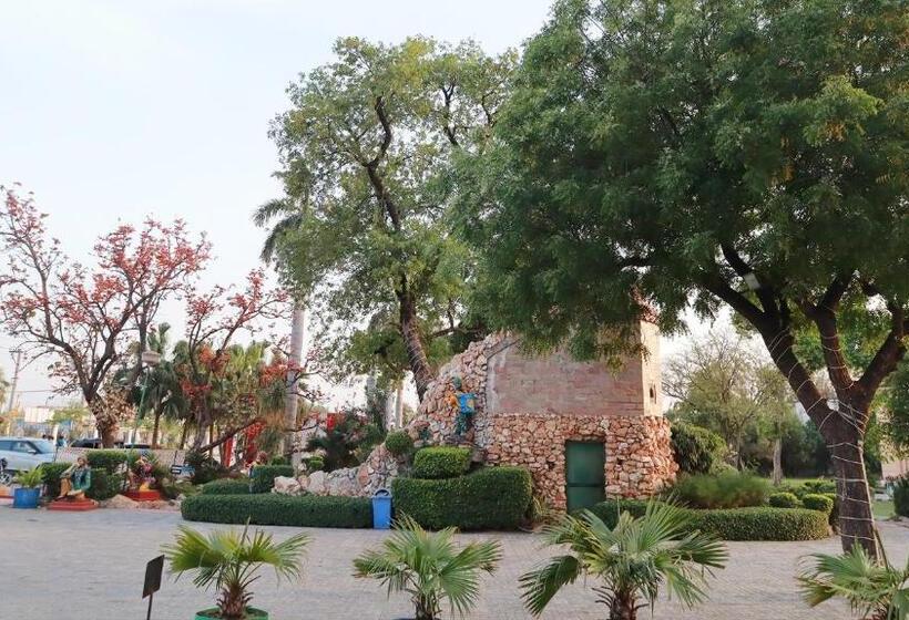 Номер Deluxe, The Grand Aurra Resorts