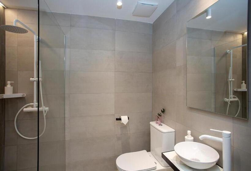 اتاق استاندارد یک نفره, Aila Ii Hotel Boutique By Singularstays Digital Access