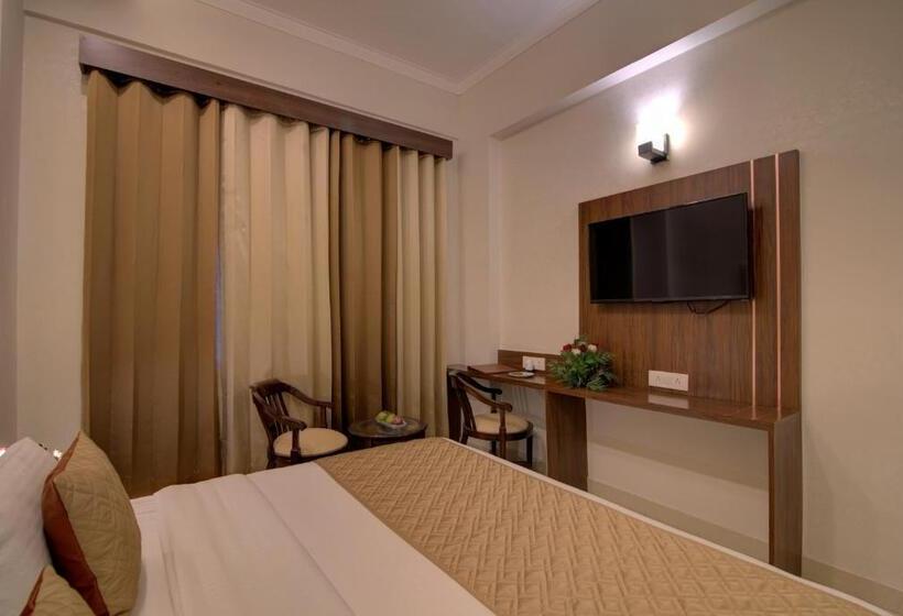 디럭스 룸, Comfort Inn Karnal