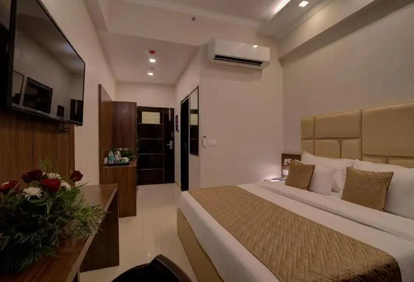 バルコニー付きデラックスルーム, Comfort Inn Karnal
