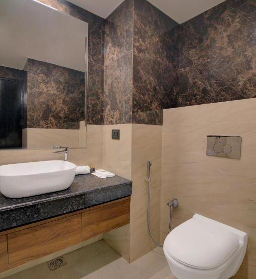 带阳台的豪华间, Comfort Inn Karnal