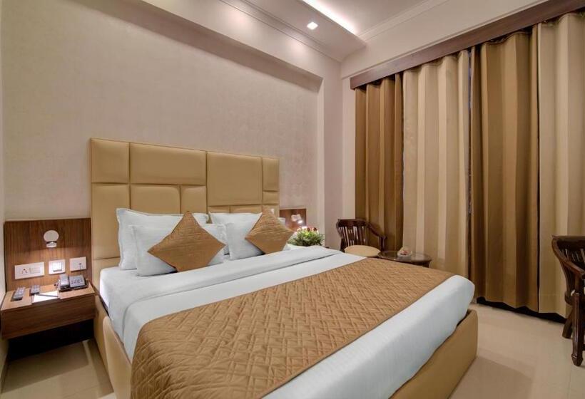 발코니 디럭스 룸, Comfort Inn Karnal