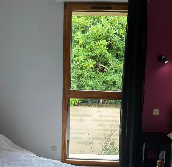 Standard Kolmen Hengen Huone, Hôtel Foulquier