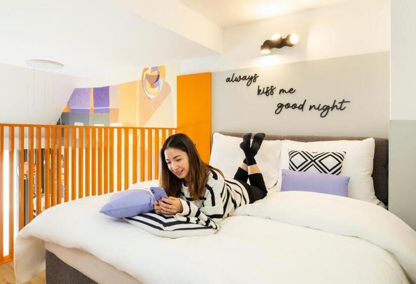 استودیوی استاندارد, Lyf Schönbrunn Vienna