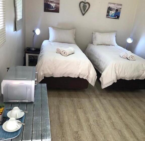 חדר סטנדרט מותאם לאדם עם מוגבלויות, The Water Wheel