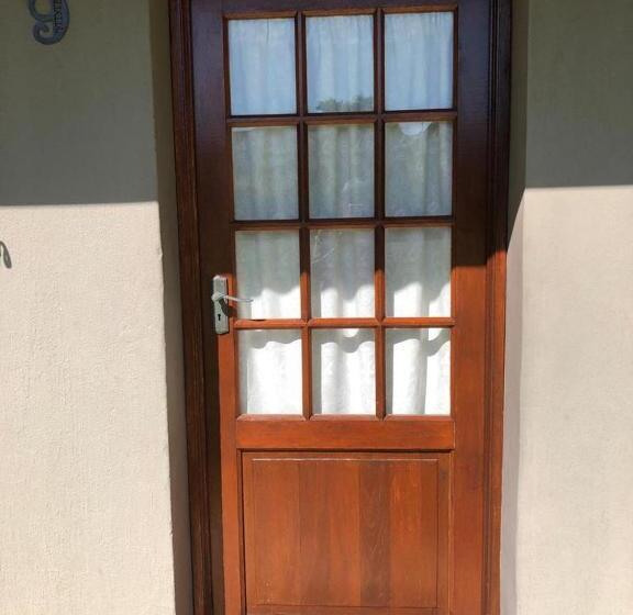 חדר סטנדרט מותאם לאדם עם מוגבלויות, The Water Wheel