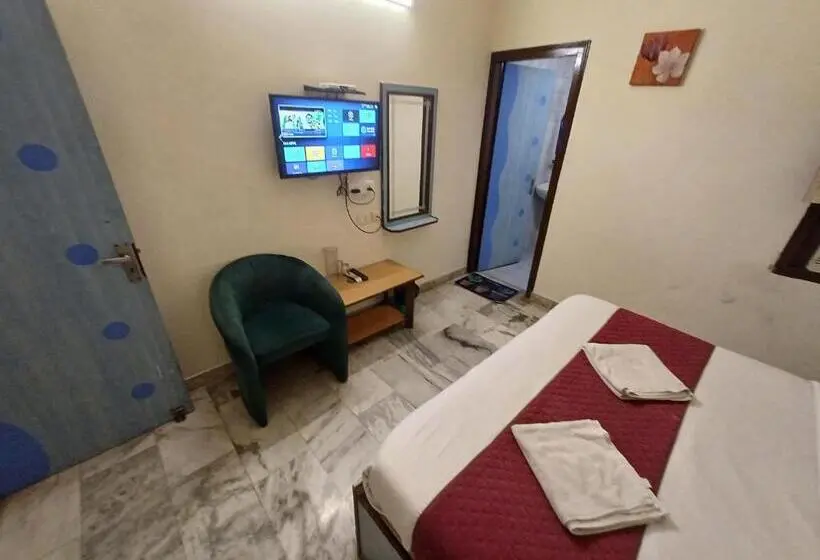 デラックスルーム, V Inn Sindhi Camp