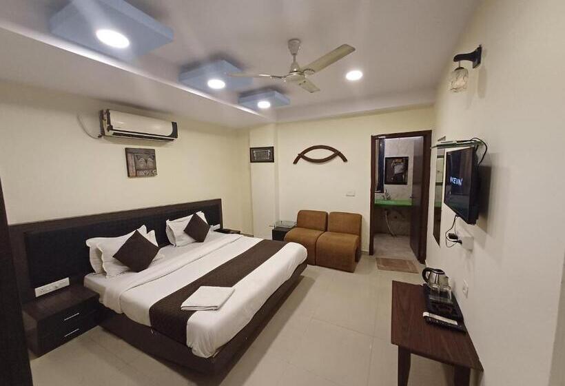 高级大房间, V Inn Sindhi Camp