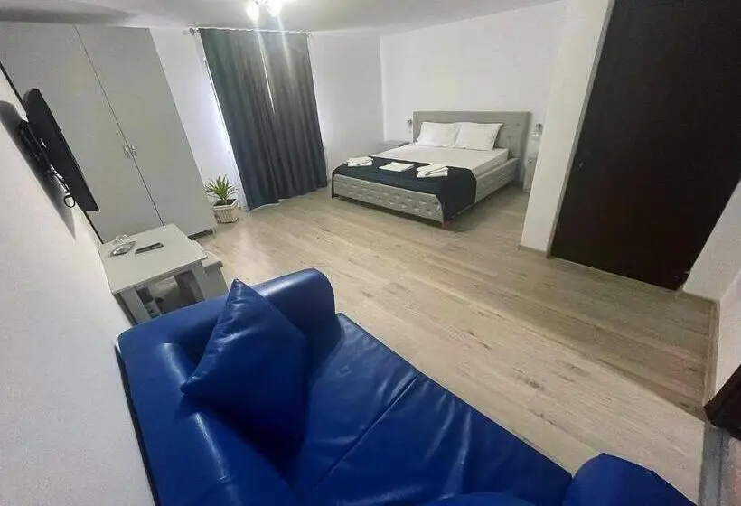 スタンダード４人部屋, Bucovina Inn