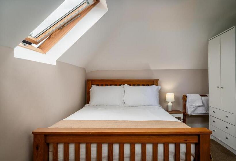 Camera Standard Vista Giardino, No.18