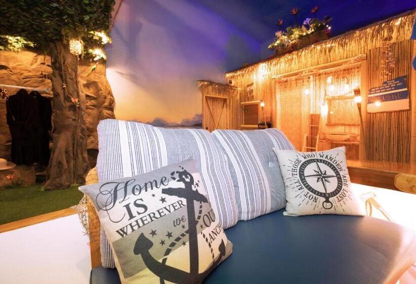 غرفة سوبيريور, Shipwrecked