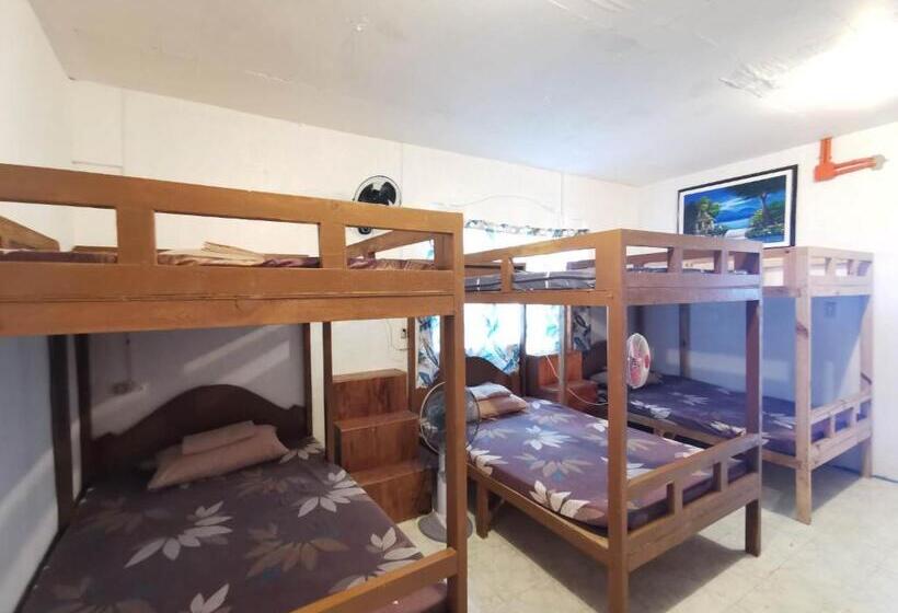 اتاق خانوادگی با سرویس بهداشتی مشترک, Seaside Hostel Malapascua