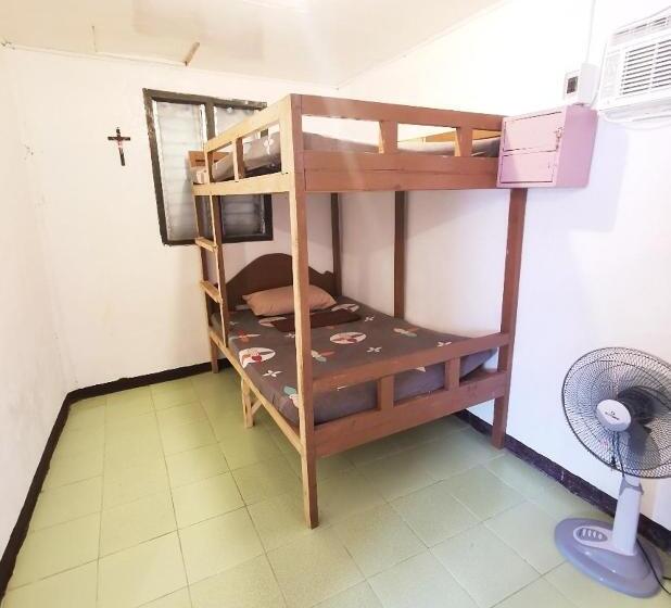 اتاق خانوادگی, Seaside Hostel Malapascua