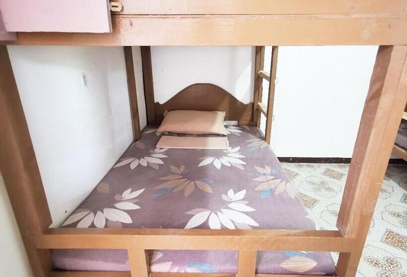 اتاق خانوادگی با سرویس بهداشتی مشترک, Seaside Hostel Malapascua