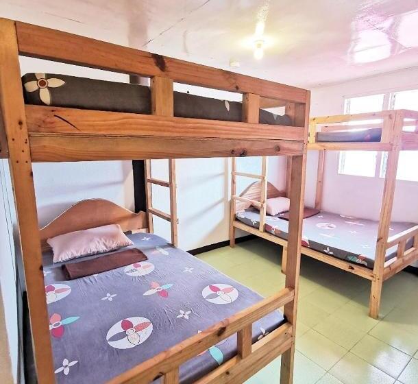اتاق خانوادگی, Seaside Hostel Malapascua