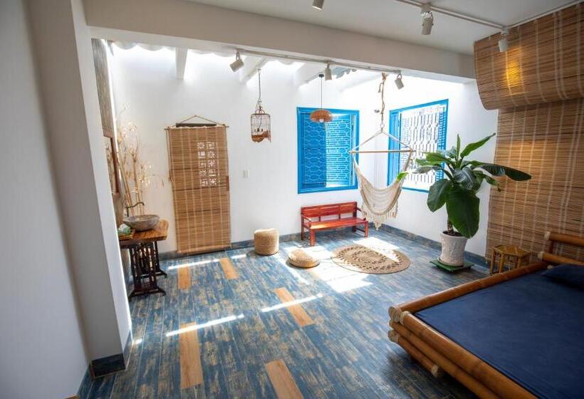 Standard Room with Terrace, Vungtau Surf Hostel