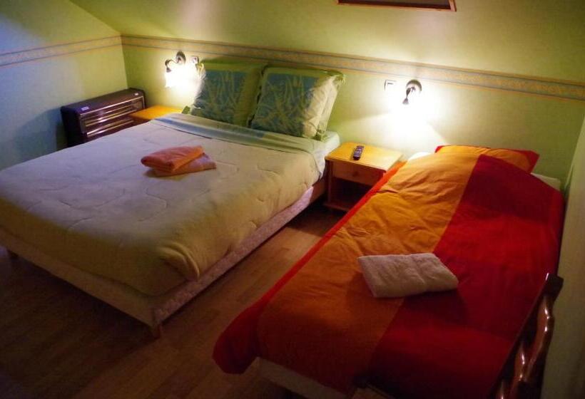 Номер Superior, Family Delcour