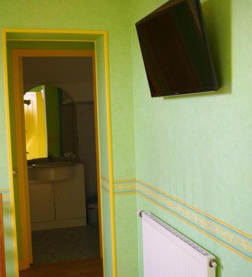 Номер Superior, Family Delcour