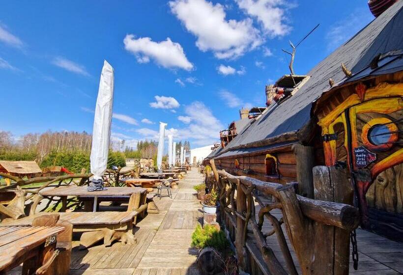 חדר דלוקס לארבעה, Kocourkov