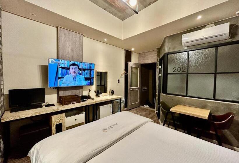 Quarto Estandar, 2some Motel