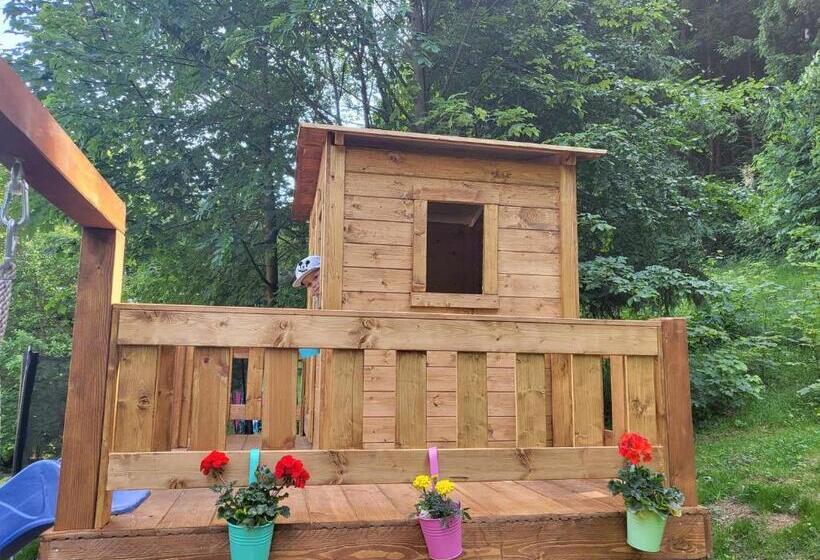 １ベッドルームアパートメント, Apartmán Pod Mariánskou Horou