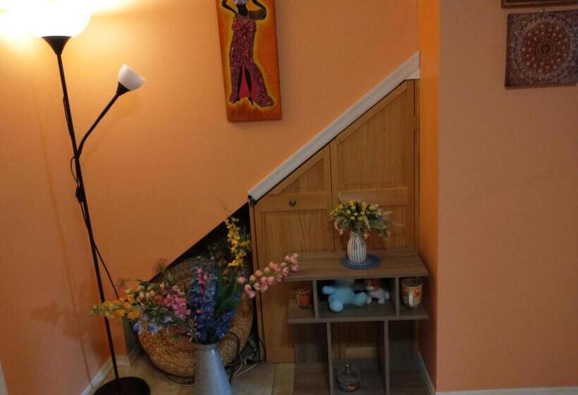 سوییت لوکس, Cozy Ground Floor Rooms At The Heart Of Jackson Heights