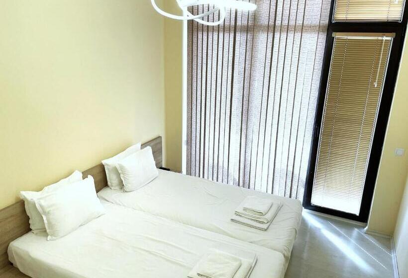 חדר אקונומי, Private Apartments Stamopolu Lux