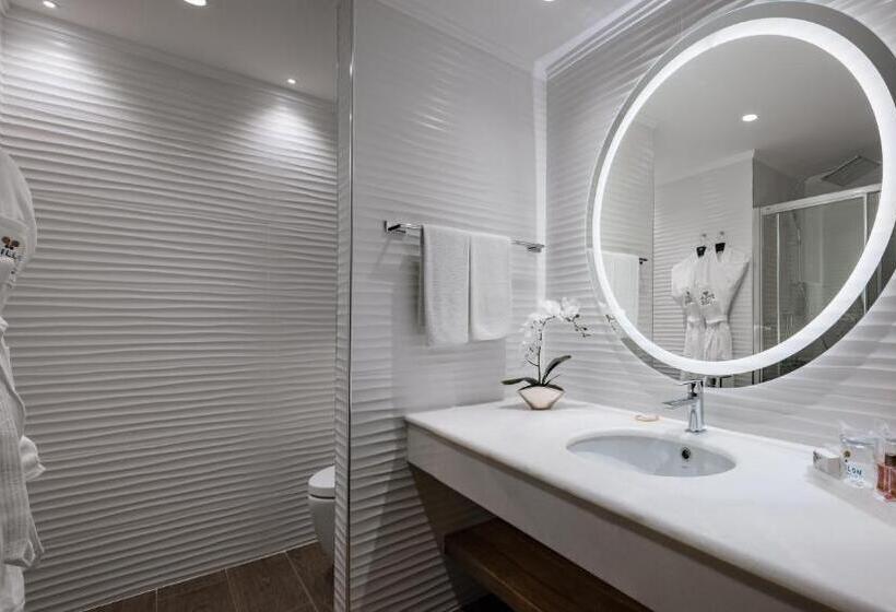 جناح سرير كينج, Papillon Belvil Holiday Village