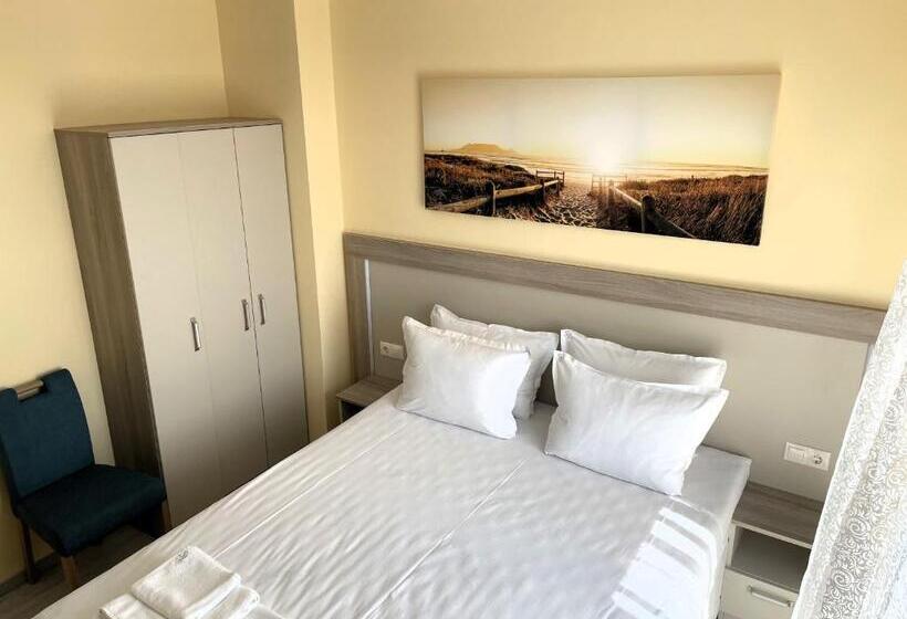 اتاق لوکس با چشمانداز دریا, Sea View Apartment Free Parking