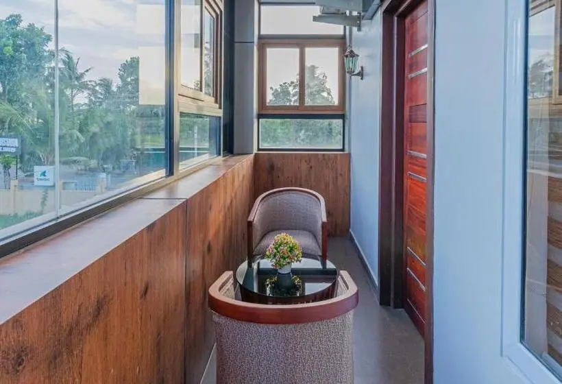 Deluxe-huone, Treebo Amigos Residency