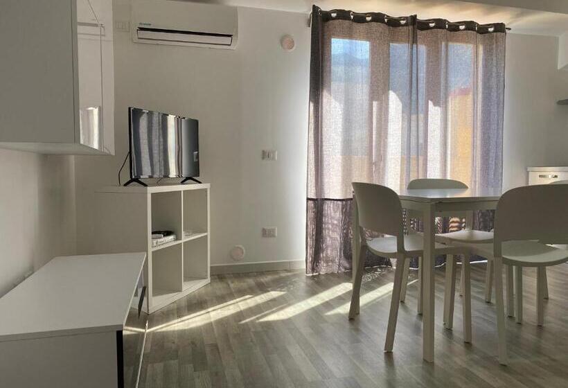 スーペリアスタジオ, Marina Di Petrolo Apartments