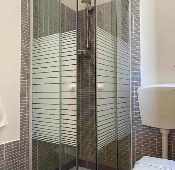 海の見えるスタンダードスタジオ, Marina Di Petrolo Apartments