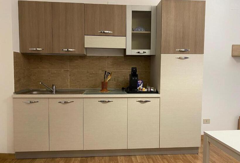 スーペリアスタジオ, Marina Di Petrolo Apartments