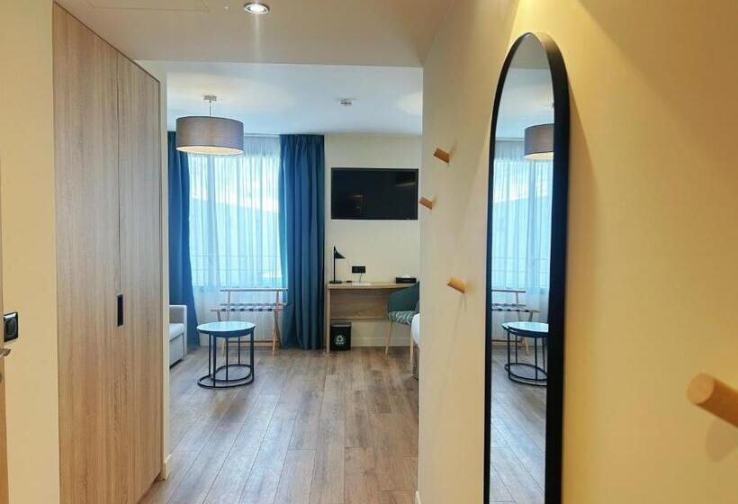 Люкс, Hôtel Oden Paris Ivry