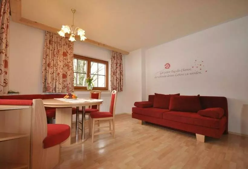 Huoneisto 2 Makuuhuonetta, Activ Wellness Appartement Schermerhof