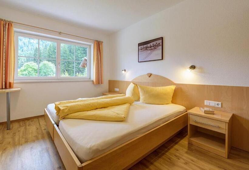 آپارتمان 1 خوابه با چشم‌انداز باغ, Apart La Vita