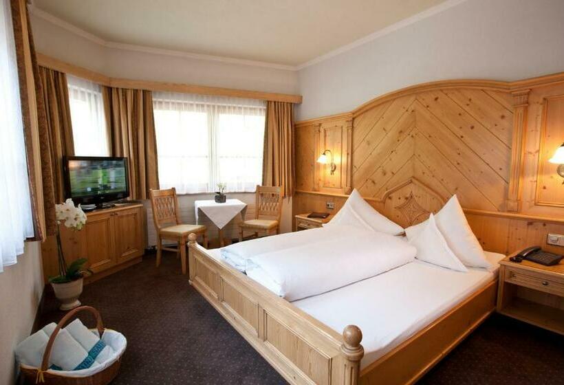 バルコニー付きスタンダードルーム, Astoria