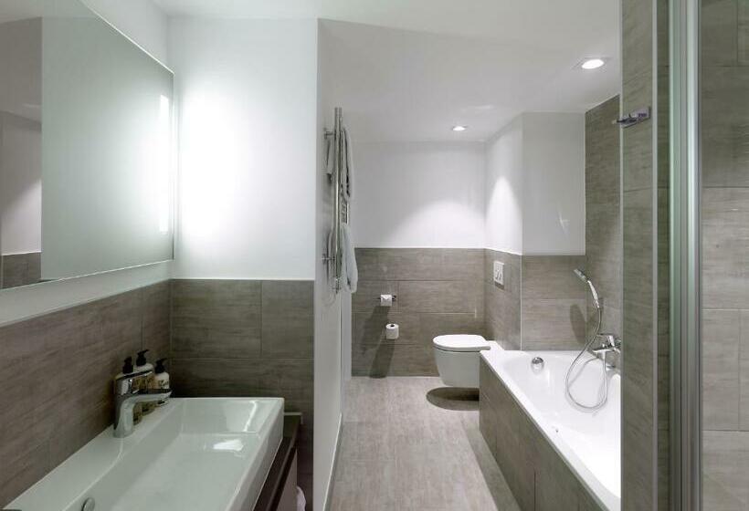 Апартаменты 1 Спальня с Террасой, Base Nyon