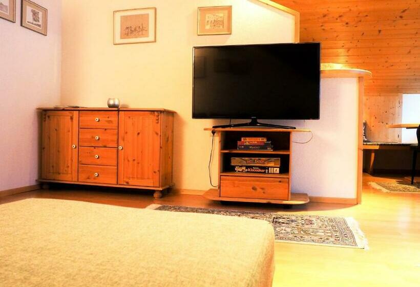 דירת חדר, Gästehaus Hackl