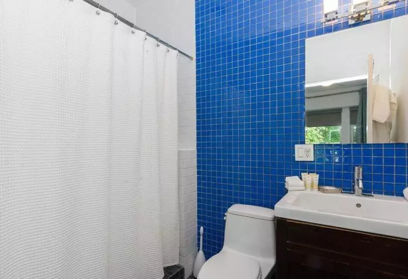 キングサイズベッドのスタンダードルーム, House 5863  Chicago S Premier Bed And Breakfast