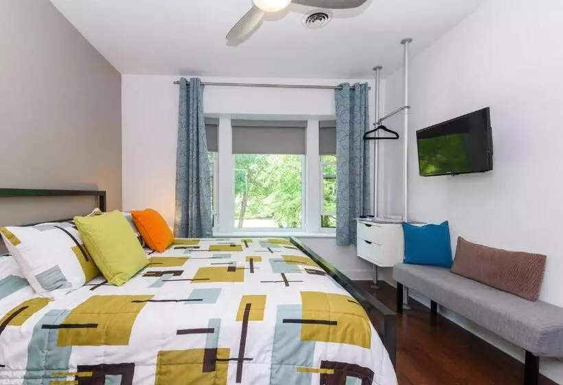 キングサイズベッドのスタンダードルーム, House 5863  Chicago S Premier Bed And Breakfast