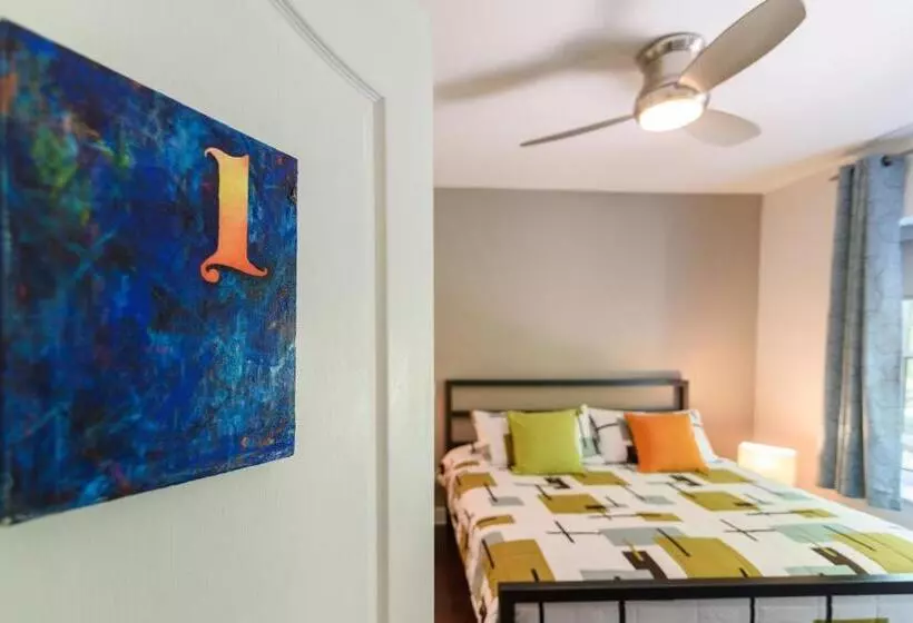 キングサイズベッドのスタンダードルーム, House 5863  Chicago S Premier Bed And Breakfast