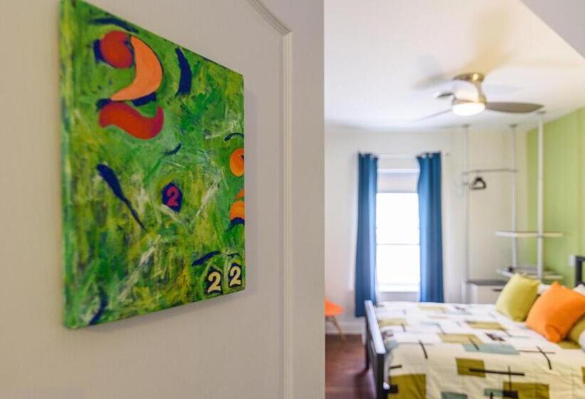 غرفة قياسية, House 5863  Chicago S Premier Bed And Breakfast